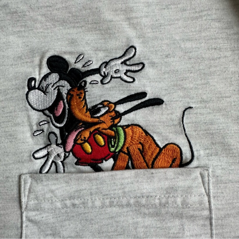 Vintage Disney Store Embroidered Pluto Licking Mickey Mouse Long Sleeve Shirt L